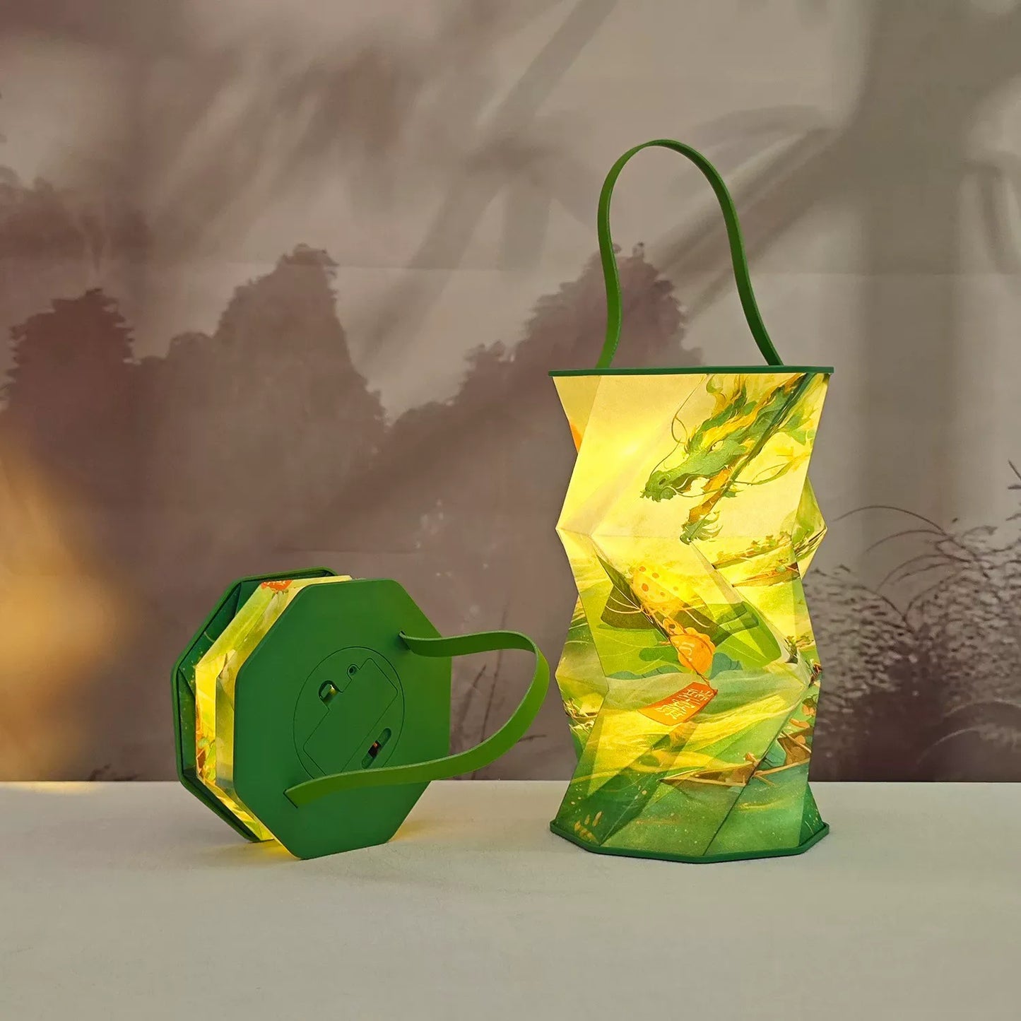 Octagonal Foldable Projection Lantern – Portable Chinese Gift, Battery Operated, Soft Warm Light, Reusable for Cultural Souvenir
