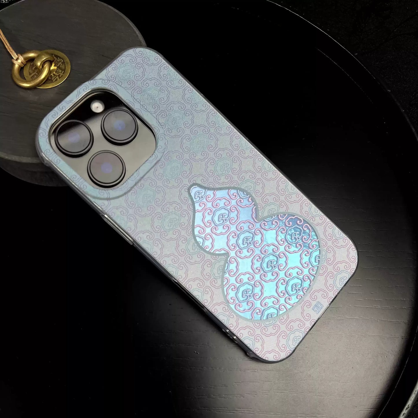 Double Fortune Gourd Phone Case – Chinese “Fu Lu” Pattern, Silk‑texture Liquid Silicone, Soft Cover for iPhone 16/17 Series, East Asian Style Gift