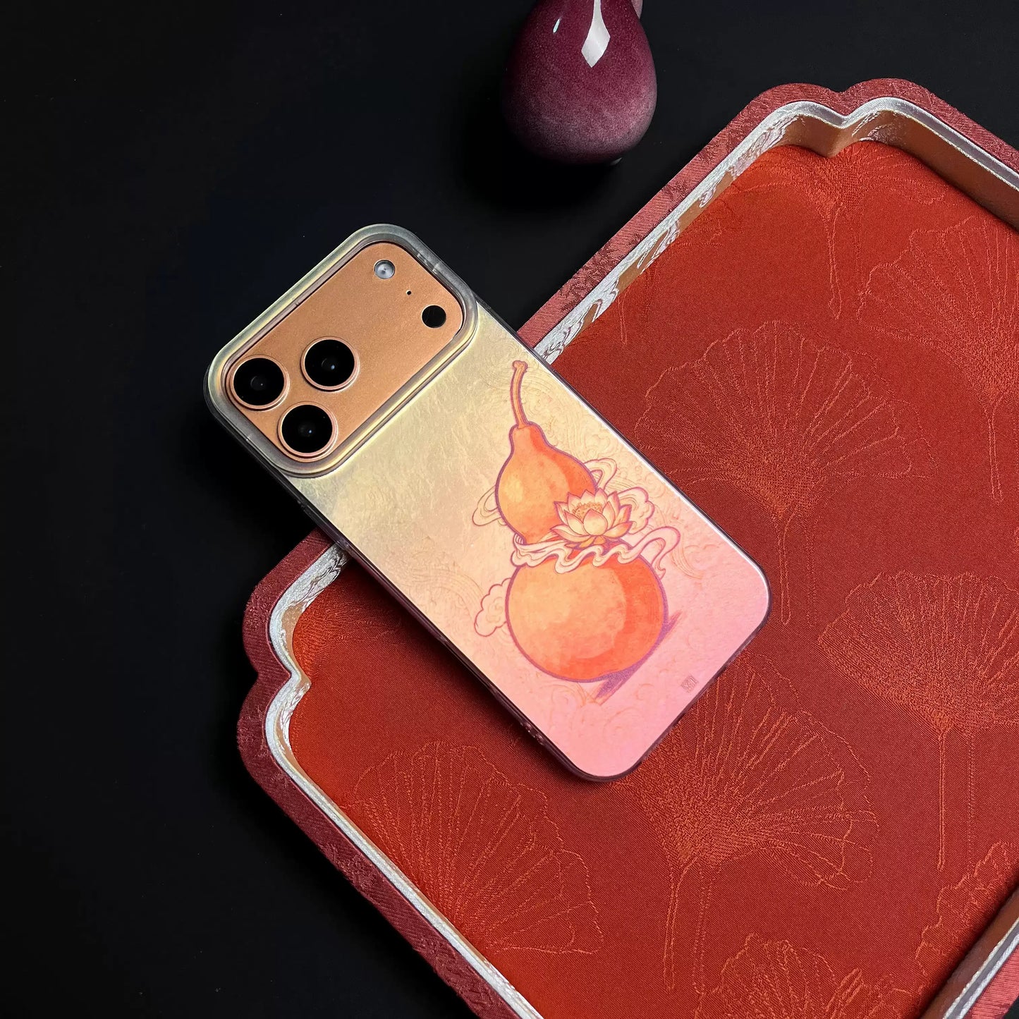 Infinite Blessings Gourd Phone Case – Glacier Laser Liquid Silicone, Chinese “Fu Sheng Wu Liang” Pattern, Soft Cover for iPhone 16/17 Series, East Asian Style Gift